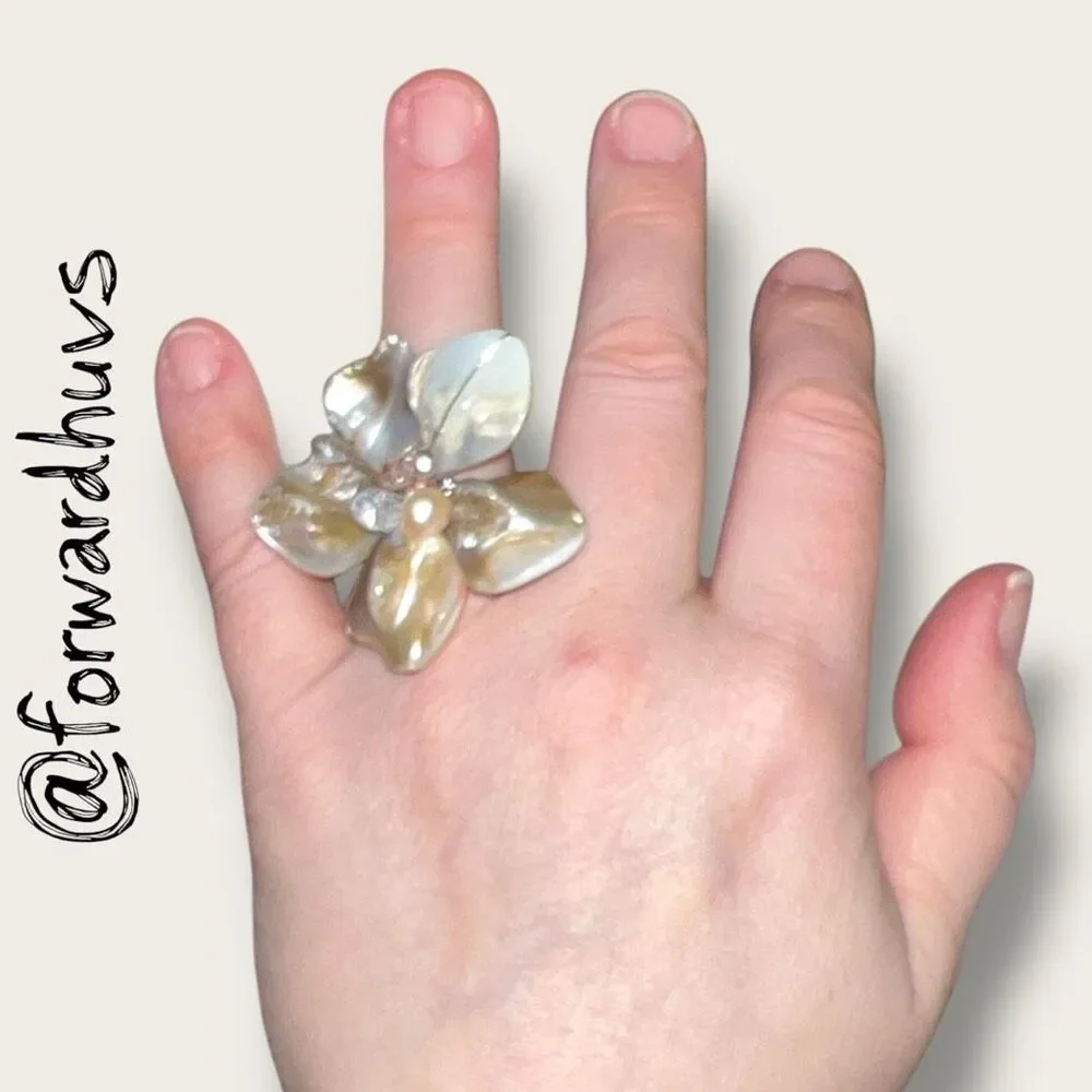 Hand Crafted Mother-of-Pearl Flower Ring – Adjustable Wire Wrap